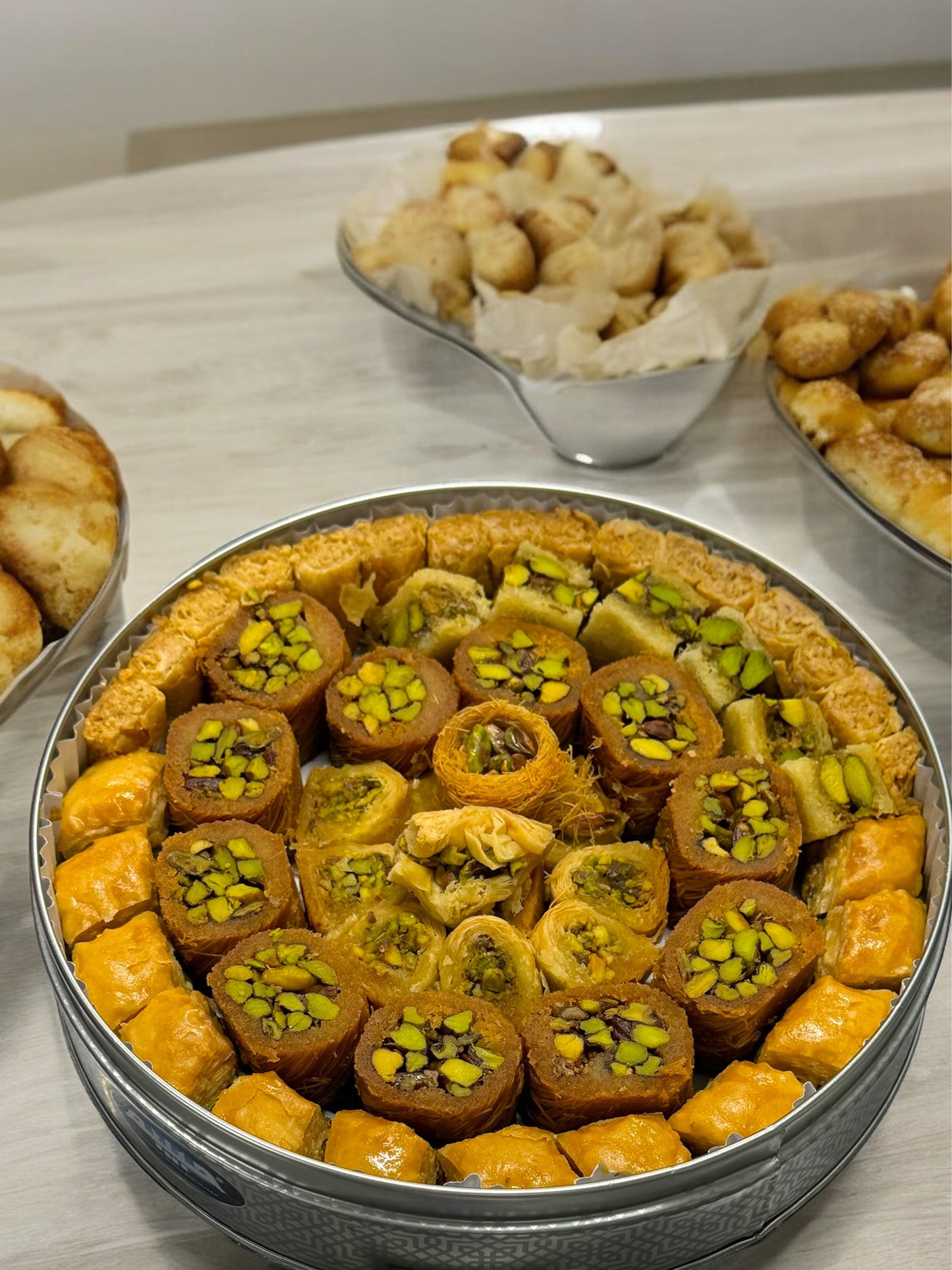 A. Assorted Habibah Sweets جديد مشكل حلويات حبيبة الممتازة